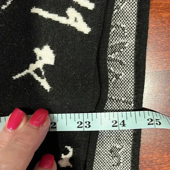 Banana Blue Womens Sweater Black/White L Turtleneck Graphic Design Abstract Boxy - Picture 9 of 10